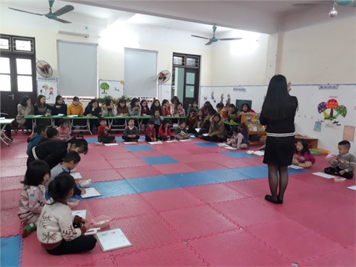 Trường Mầm non Đa Tốn tổ chức kiến tập Ứng dụng phương pháp Montessori vào HĐGD Làm quen với chữ cái